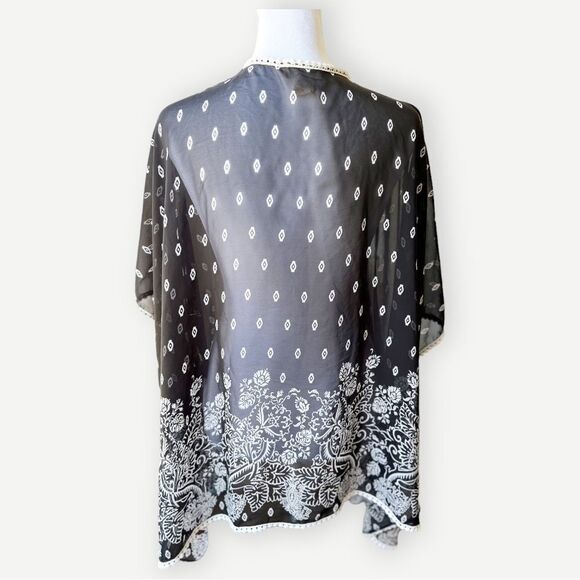 Miley and Molly Sheer Lightweight Black & White Flowy Shrug Cardigan. One size. - Picture 3 of 8